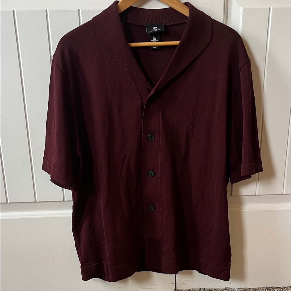 H&M Men's Casual Button Down Shirt - Dark Red